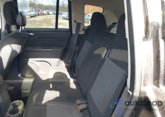 1C4NJDBB9FD317057: 40833994