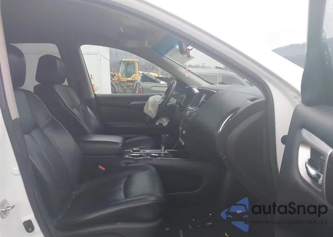 5N1AR2MM4DC690421: 40833575