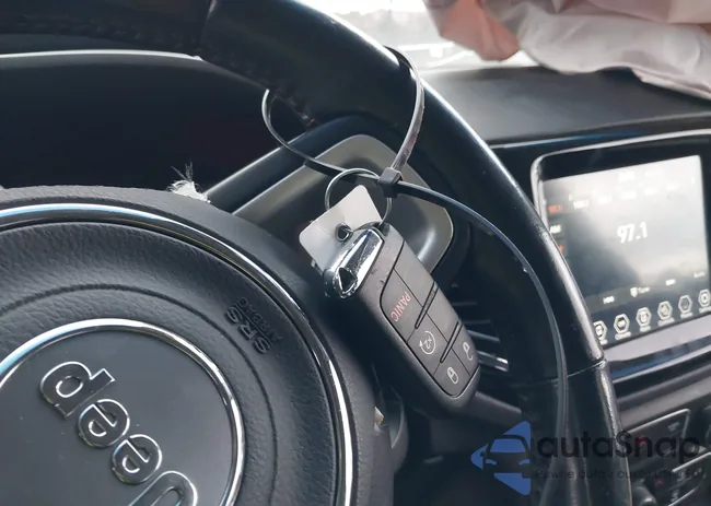 3C4NJDCB4KT787418: 40839020