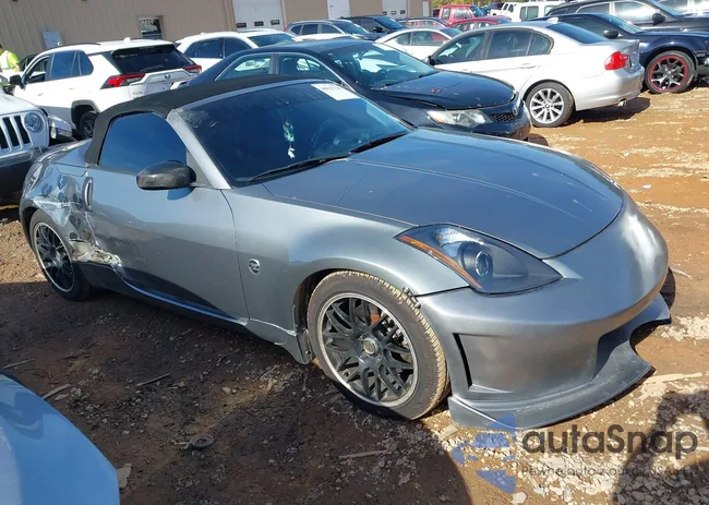 JN1AZ36A16M451745: 40839138