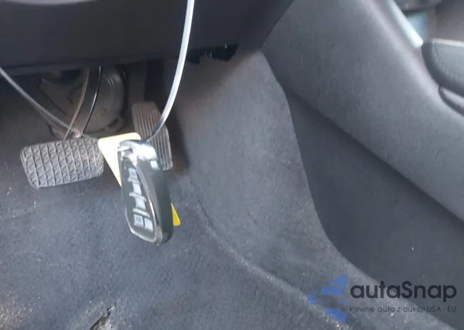 1G1ZD5ST8JF212927: 40839893