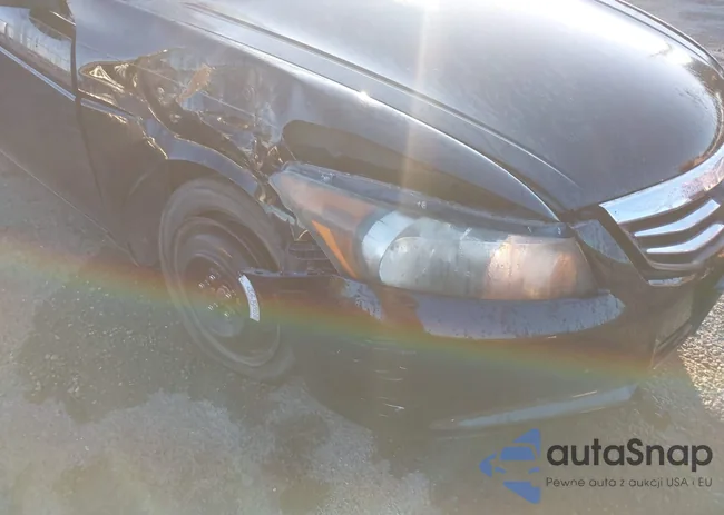 1HGCP2F34BA098177: 40842220