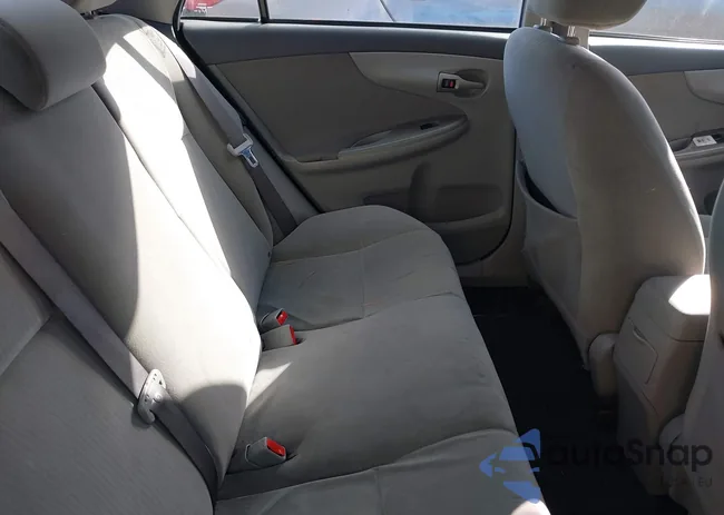 2T1BU4EE4AC321118: 40845530