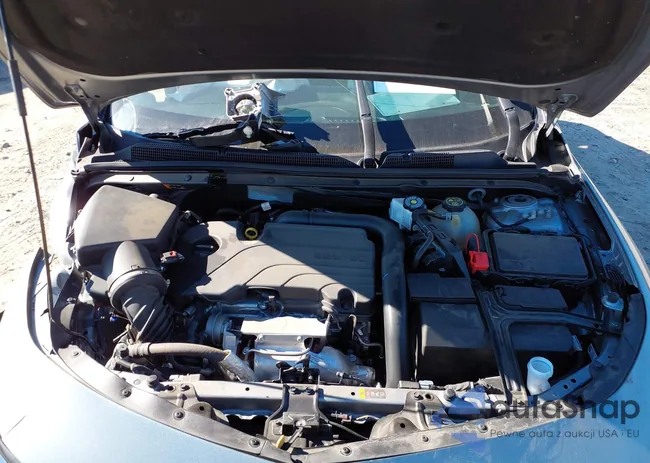 1G1ZB5ST2PF197176: 40847156