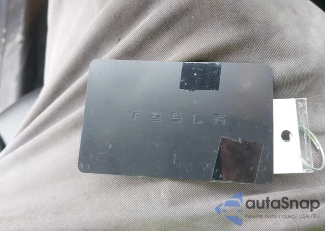 5YJ3E1EBXJF117344: 40846546