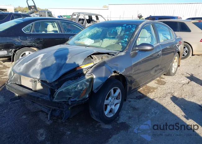 1N4AL11DX5C205923: 40851300