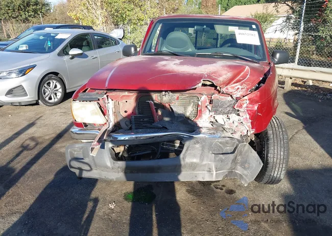 1FTYR14U81TA64251: 40852582