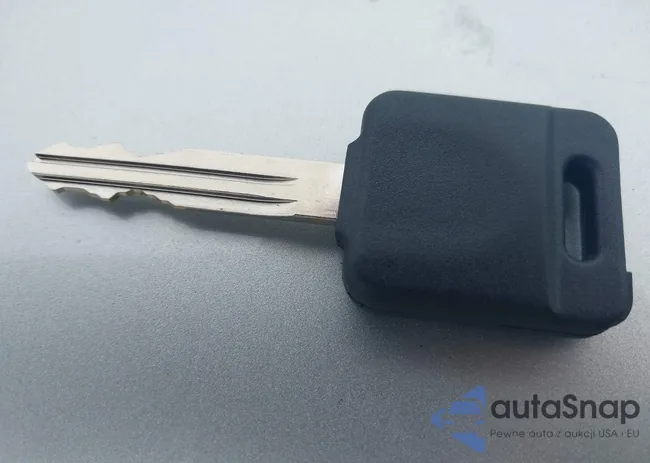 1N4AL2AP6AN543057: 40857071