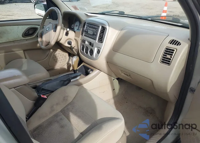 1FMYU93105KB27645: 40856464