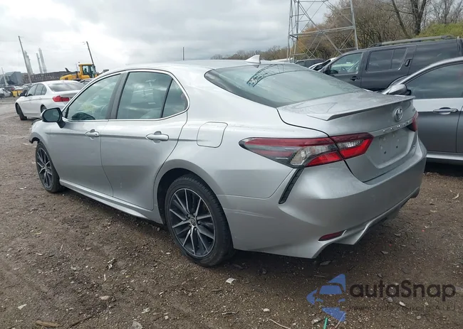 4T1G11AK3MU538395: 40861353