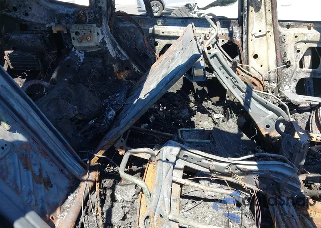 5UXWX5C59CL725401: 40863313