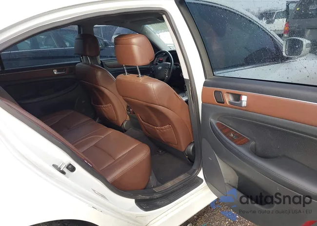 KMHGC4DD7CU150870: 40881571