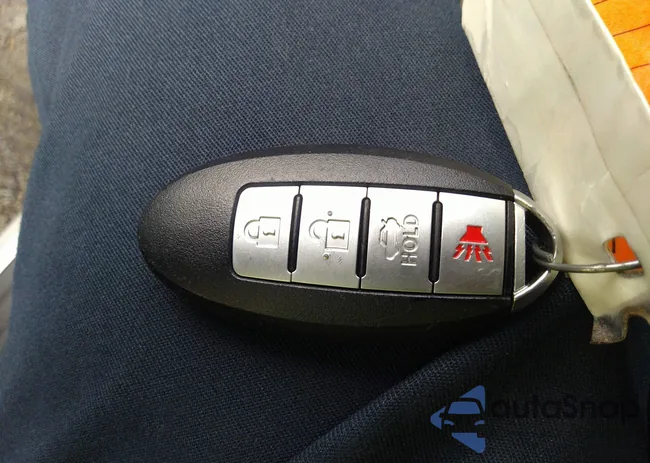 1N4AL3AP6EC320704: 40883835