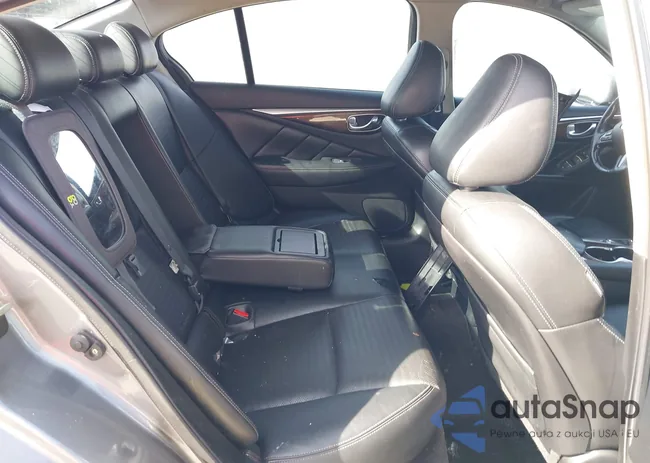 JN1BV7AR3FM390743: 40884908