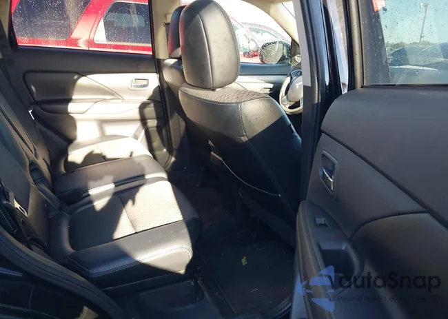 JA4AD3A39FZ013718: 40886298