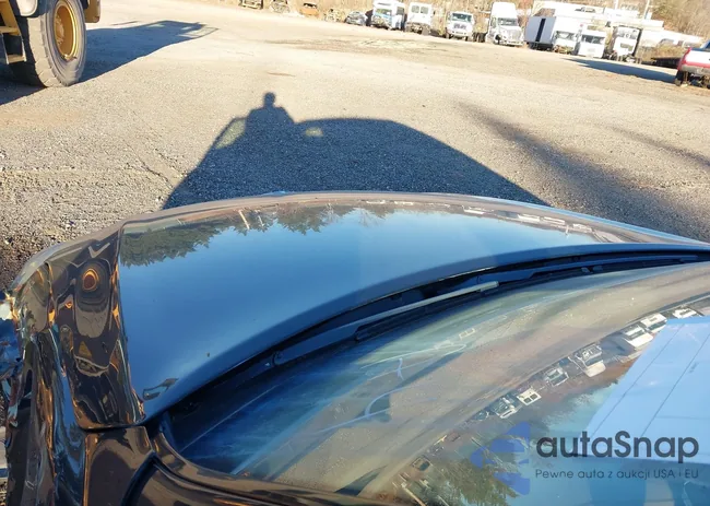 KMHGC4DF1BU120196: 40887572