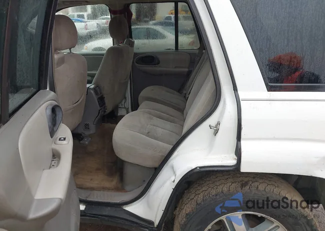 1GNDS13S352154798: 40894664