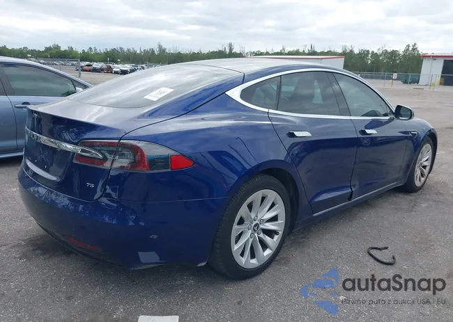 5YJSA1E11HF209385: 40898756