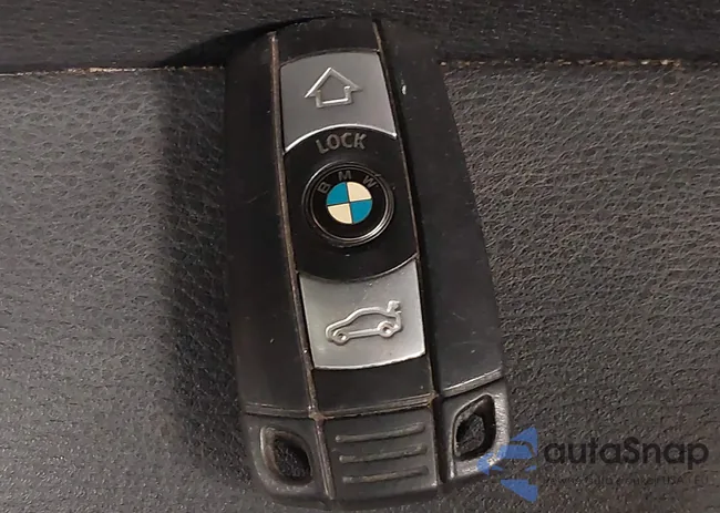 WBAVL1C55FVY30119: 40900269