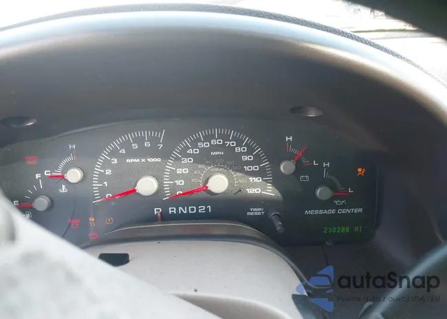 1FMFU17L74LA04177: 40899500