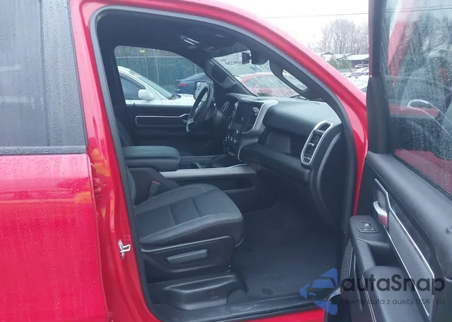 1C6SRFFT8NN221060: 40902280