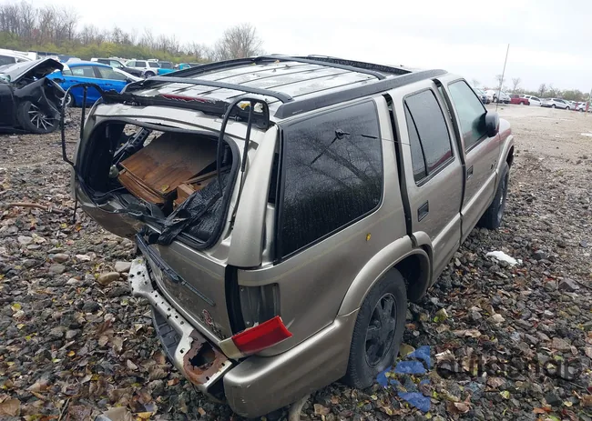 1GHDT13W112164033: 40902526