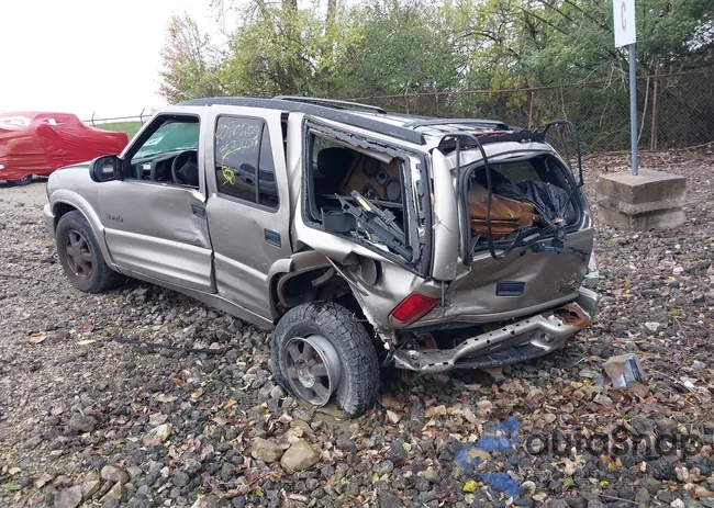 1GHDT13W112164033: 40902526