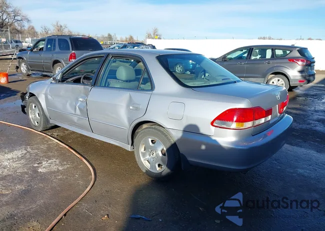 1HGCG16581A045461: 40903521