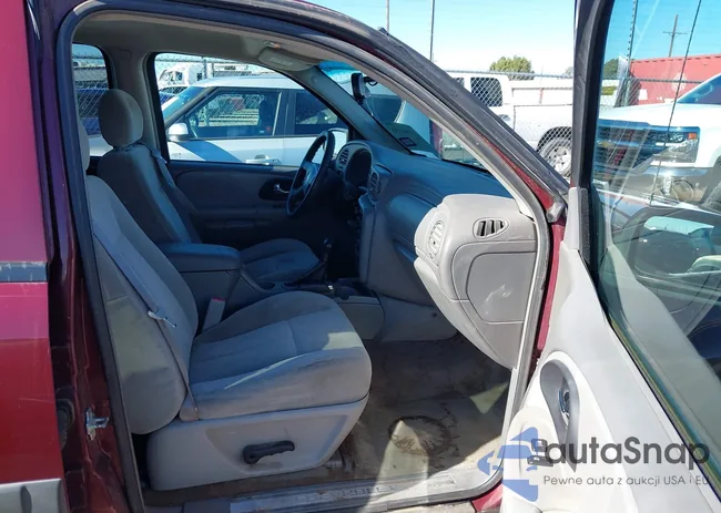 1GNET16S156158998: 40906355