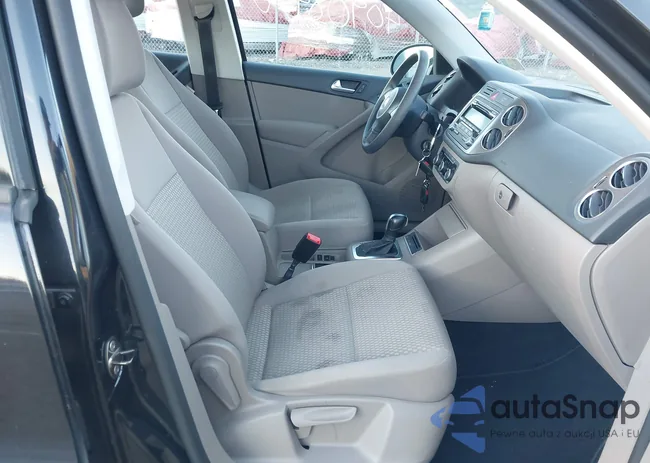 WVGAV7AX2BW526197: 40908450