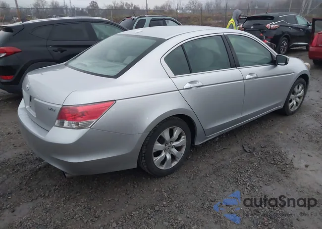 1HGCP36889A019900: 40910296