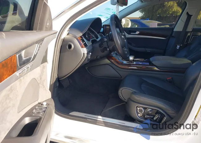 WAUJGAFD5FN009771: 41909647