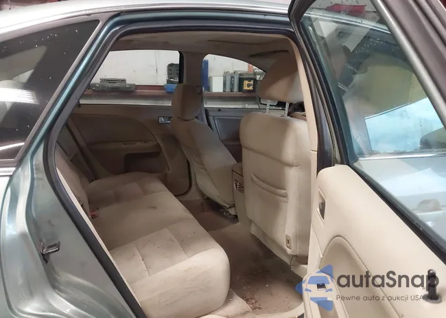 1FAFP24196G137352: 41910085