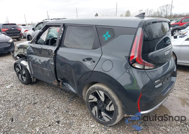 KNDJ53AU1P7890583: 41912149