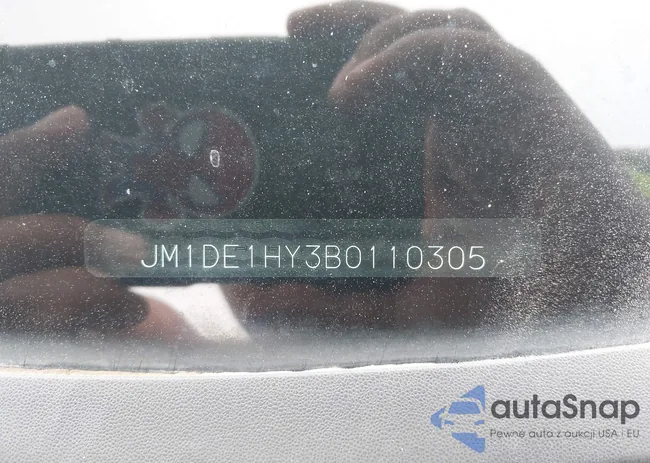 JM1DE1HY3B0110305: 41911777