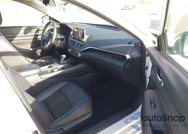 1N4BL4CV3KN307799: 41913641