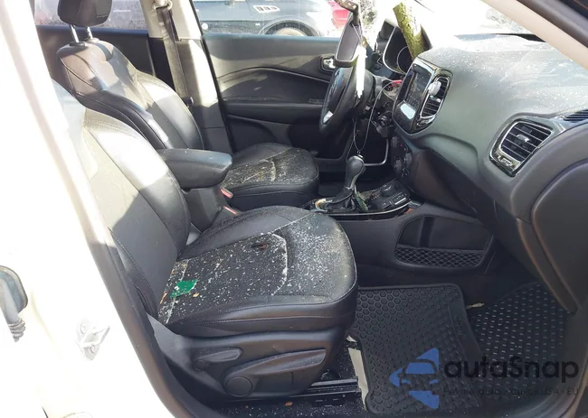 3C4NJDBB0KT629952: 41913931