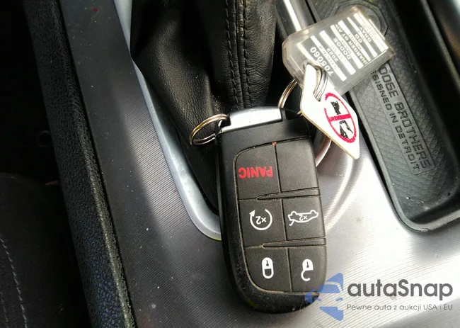 2C3CDXMG8PH705060: 41915831