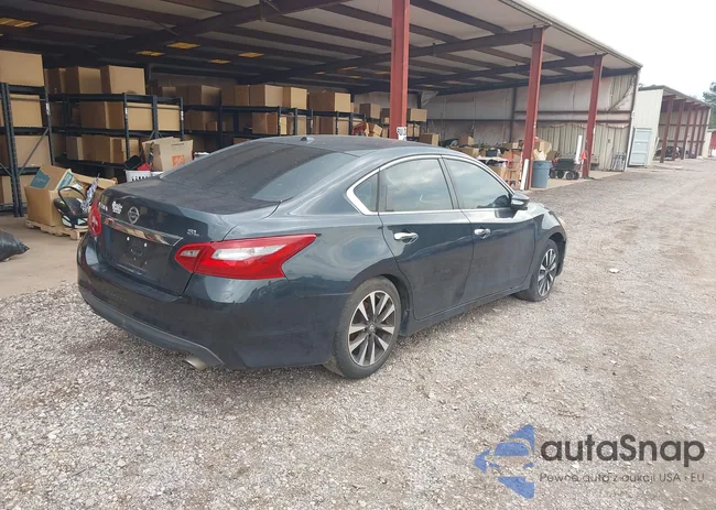 1N4AL3APXJC102372: 41917487