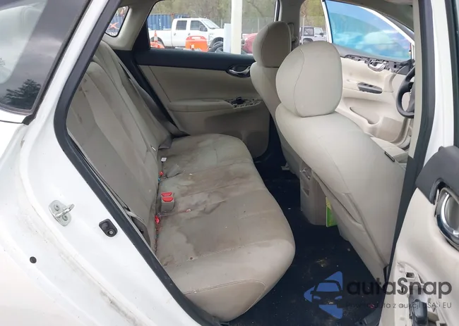 3N1AB7AP5FY318152: 41917628