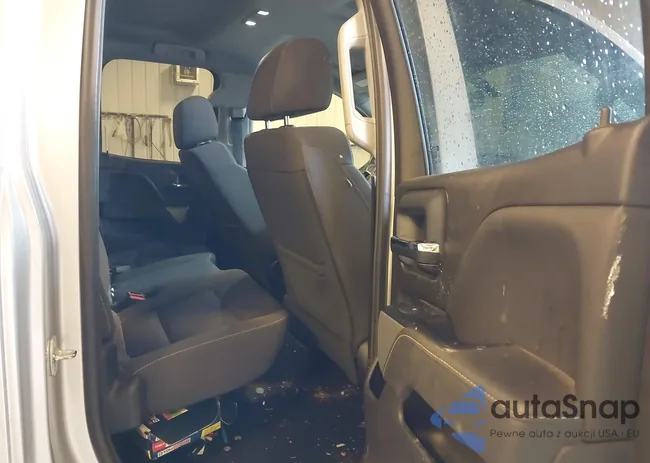 2GCVKRECXJ1111393: 41918729