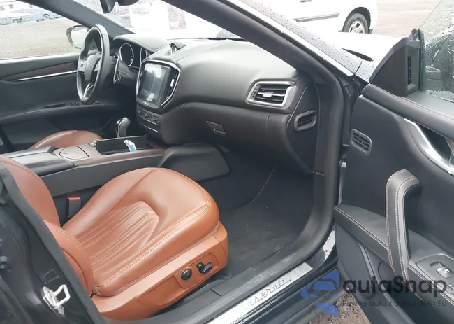 ZAM57XSA3H1197716: 41918916