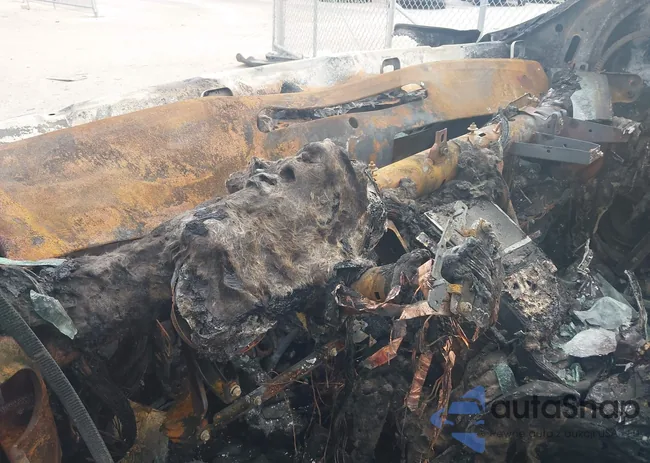 2G61M5S3XF9209910: 41920393