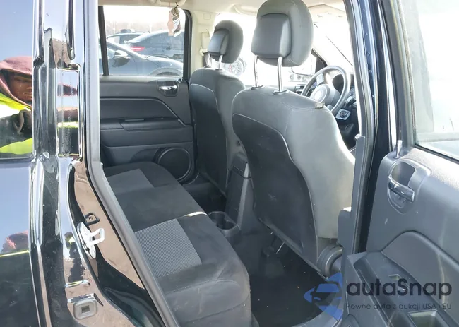 1C4NJDBBXFD416678: 41920421