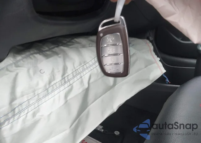 KMHC85LJ3LU061195: 41919783