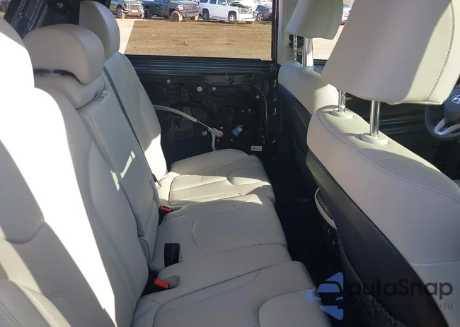 KM8R44HE3NU418521: 41919824