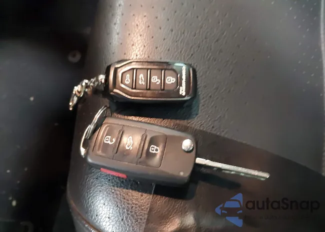 3VWD17AJ4FM319161: 41920003