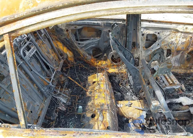 4S3BNAF65J3037802: 41921078