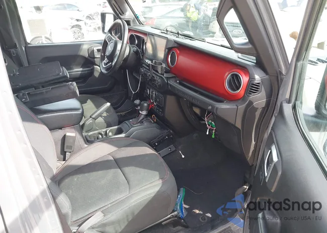 1C4HJXFN3KW545380: 41921134