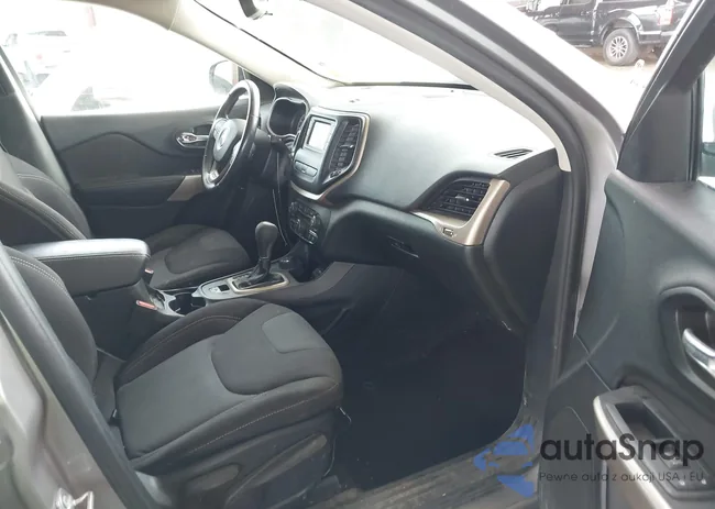 1C4PJMCB4HD213716: 41921391